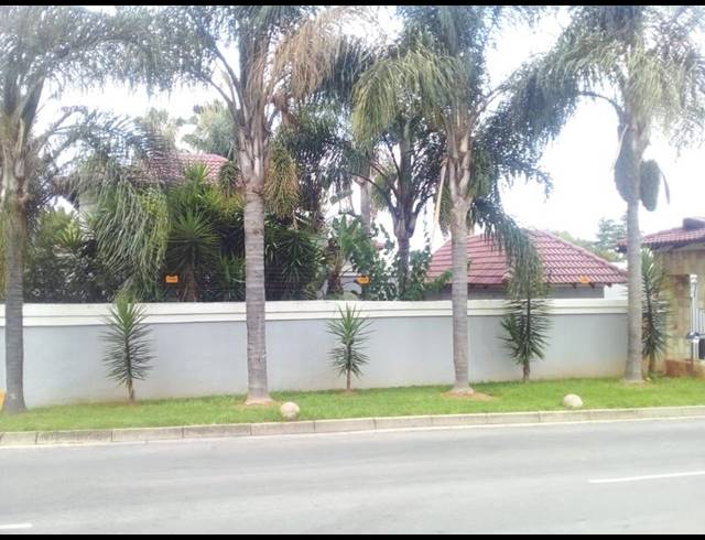 4 BEDROOM PROPERTY TO RENT IN SUNDOWNER